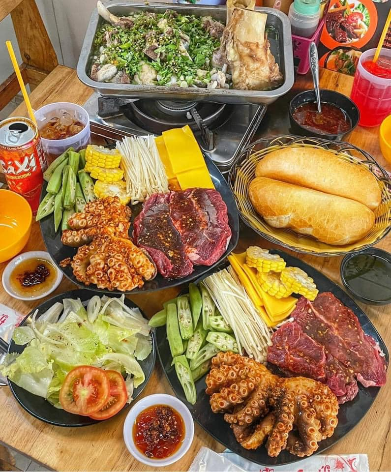 Lẩu bò Cô Út