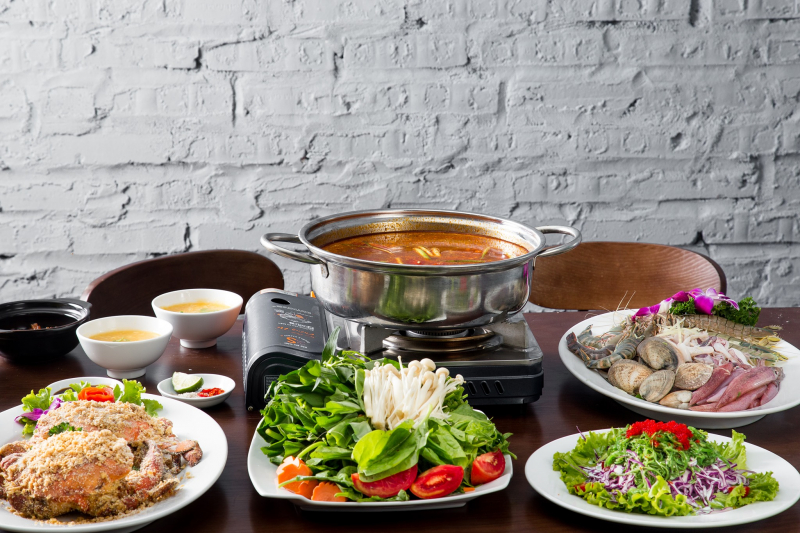 Lẩu hải sản tại Hải Sản Bách Hỷ