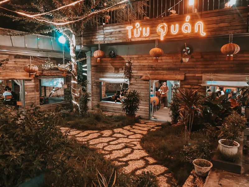 Hải Sản Nướng Tửu Quán