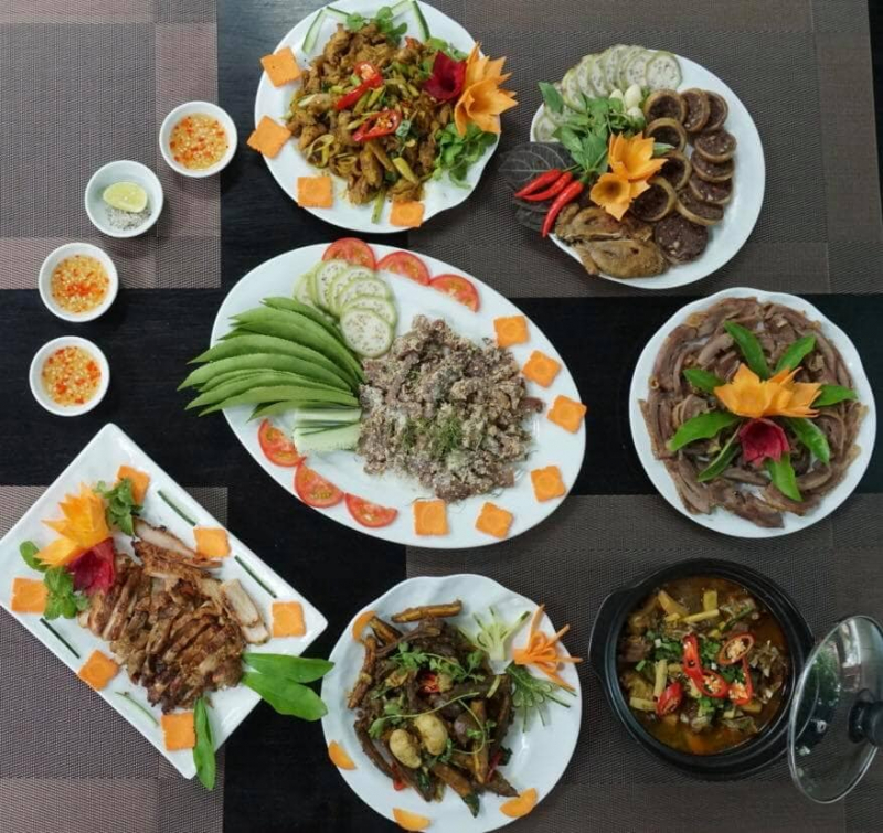Hoàng Phúc Restaurant