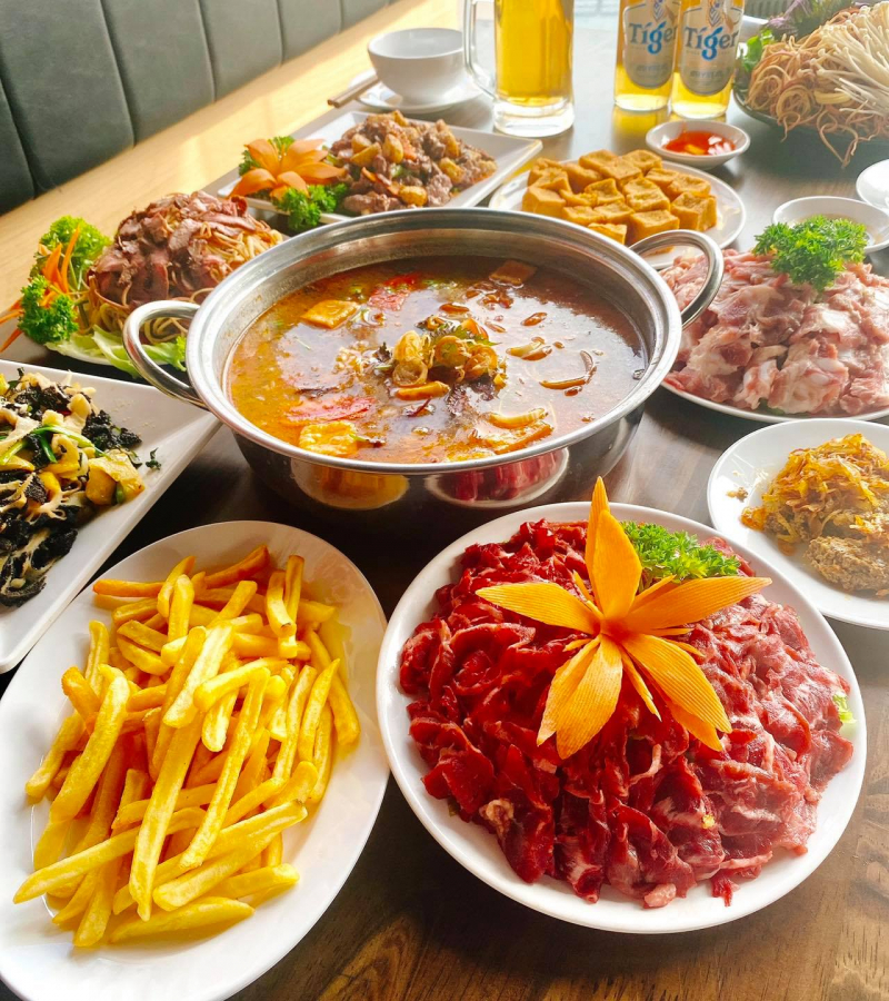 Nhà hàng Quán Toọng – Lĩnh Nam