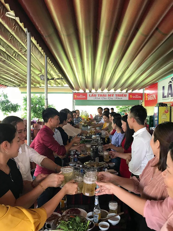 Lẩu Mỹ Triều luôn đông khách