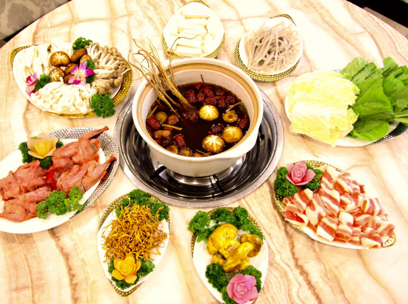 Nấm Tràng An - Phạm Văn Đồng