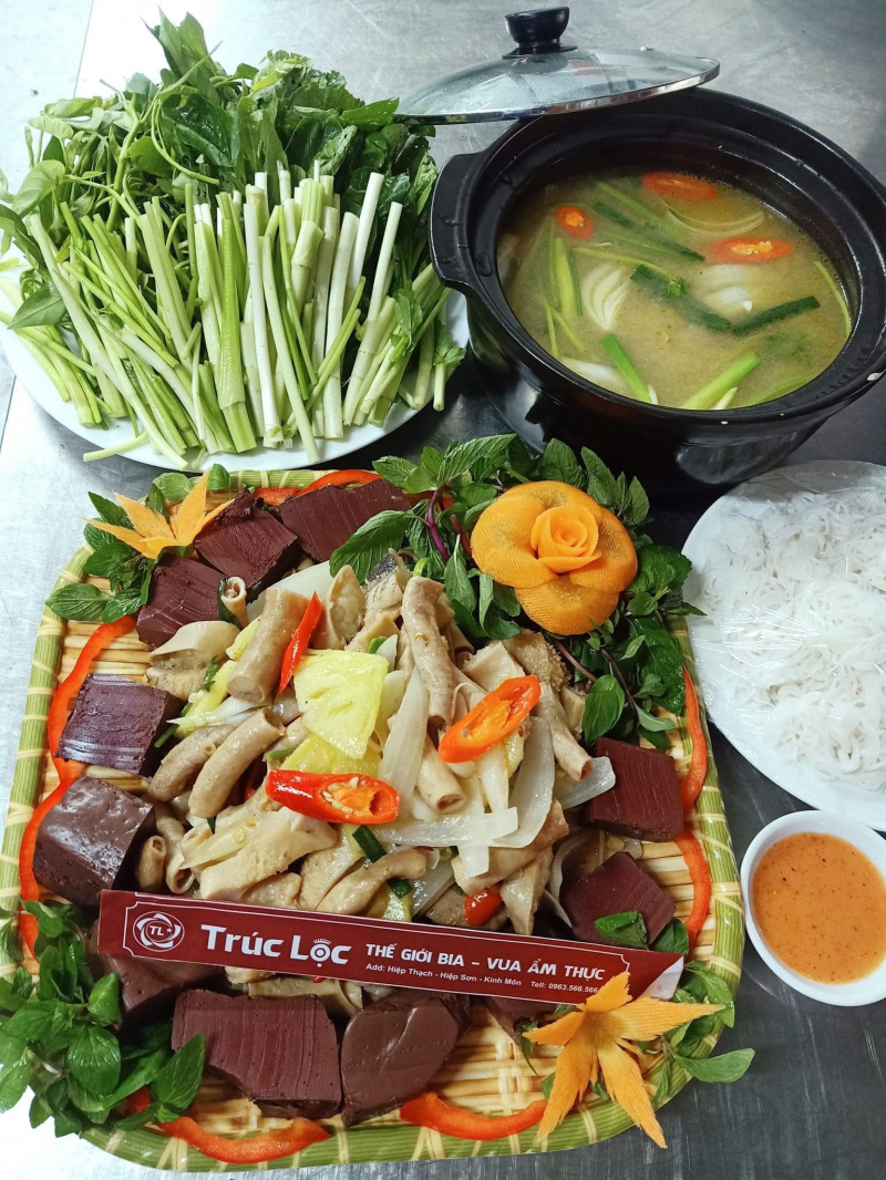 Nhà hàng Trúc lộc