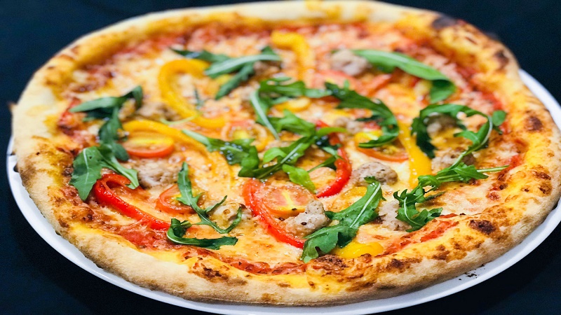 Pizza tại nhà hàng Luca Pizza & Italian Restaurant