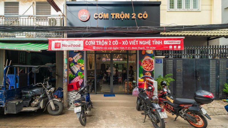 Mặt tiền quán cơm trộn 2 Cô
